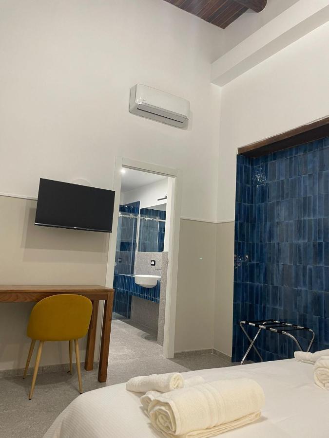 La Suite Del Centro Storico Naples Exterior photo